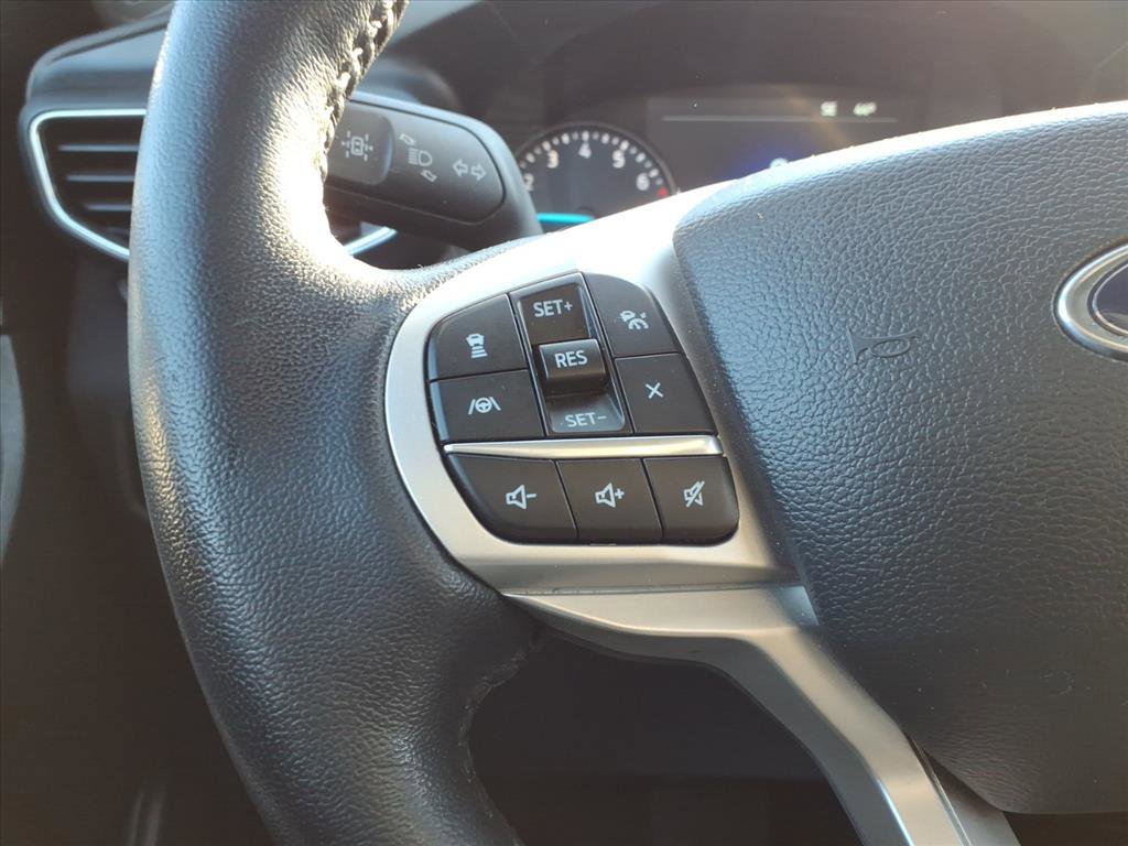 Certified 2023 Ford Explorer XLT w/ Equipment Group 202A image 17