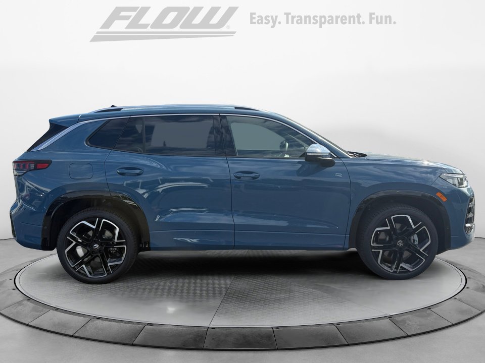 New 2026 Volkswagen Tiguan SEL R-Line AWD/4WD image 8