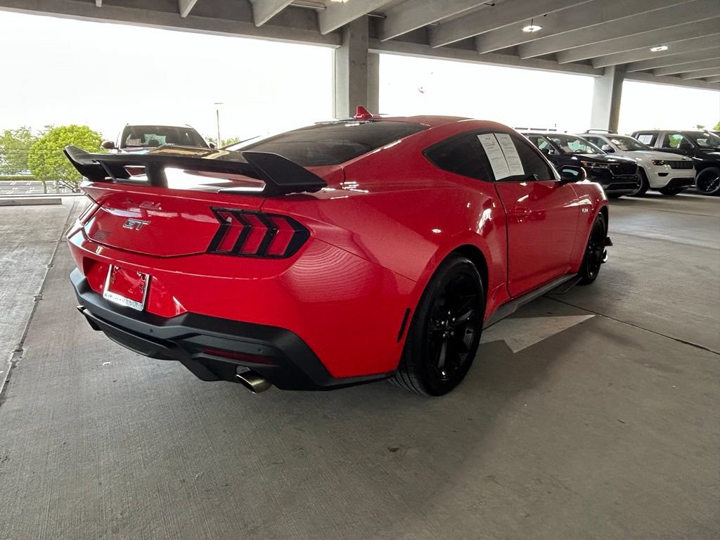 Used 2025 Ford Mustang GT RWD image 5