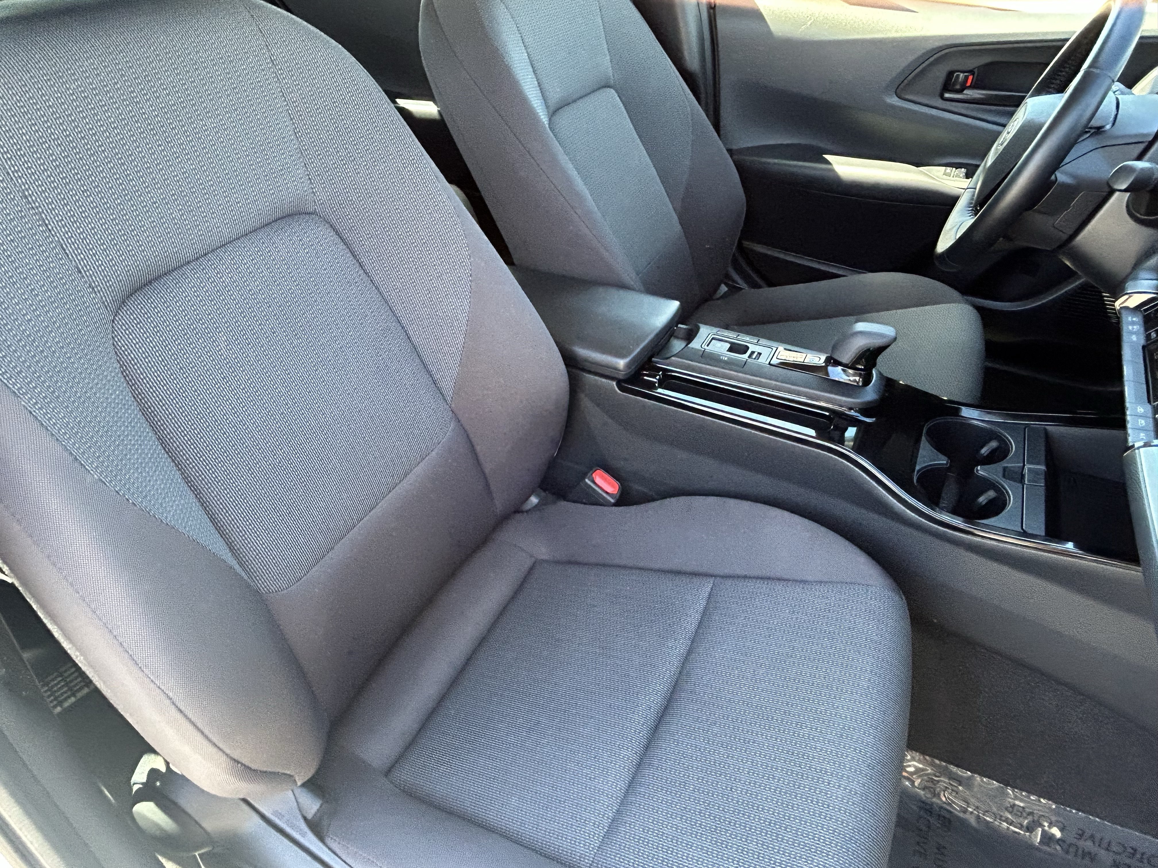 Certified 2025 Toyota Prius LE AWD/4WD image 11