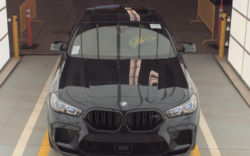 Used 2022 BMW X6 M Base w/ Competition Package image 2