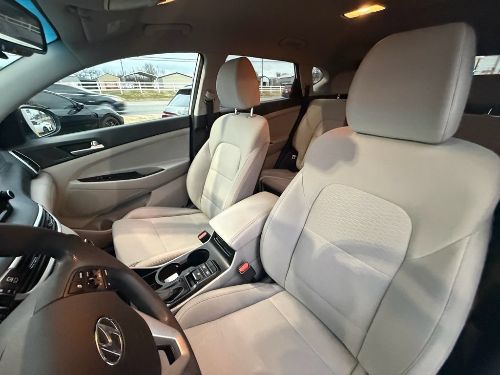 Used 2019 Hyundai Tucson Value FWD image 11
