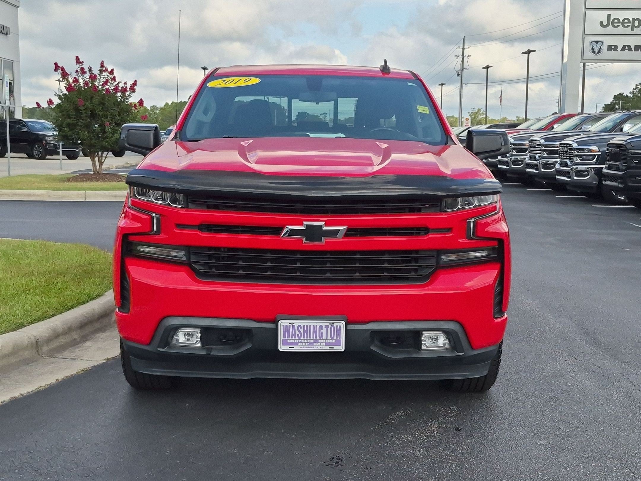 Used 2019 Chevrolet Silverado 1500 RST w/ All-Star Edition AWD/4WD image 2