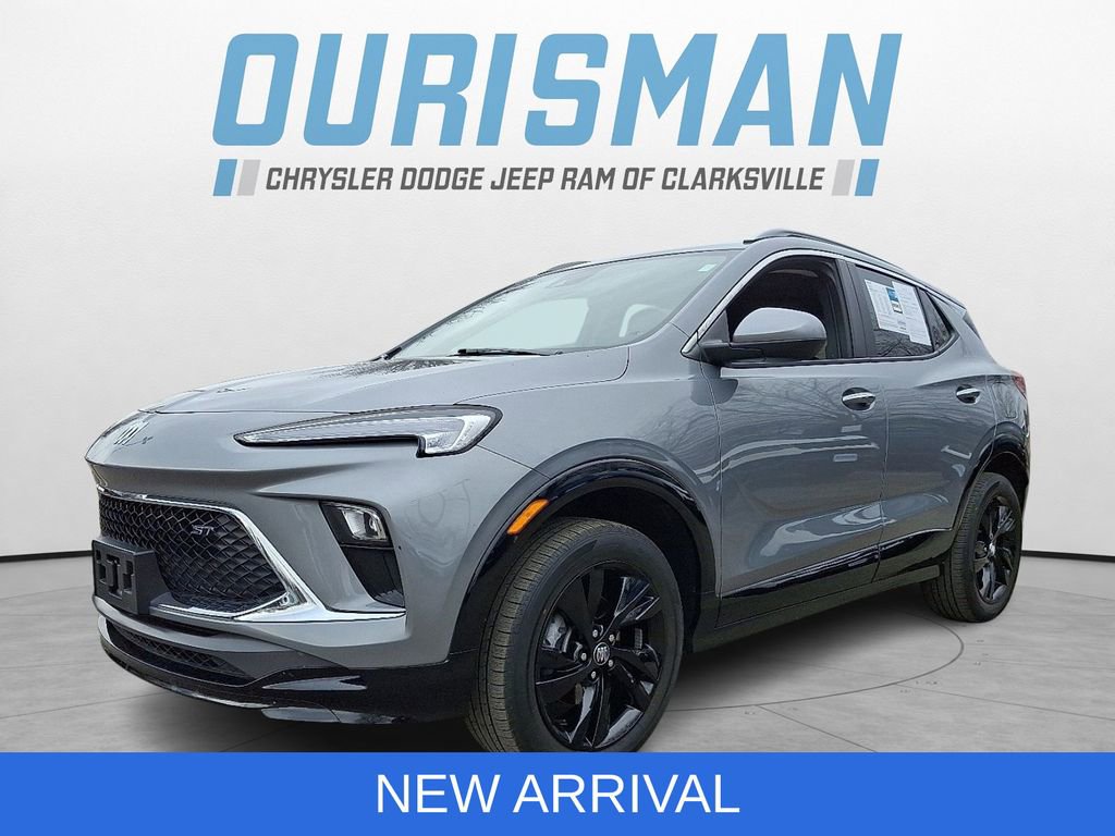 Used 2024 Buick Encore GX Sport Touring image 3