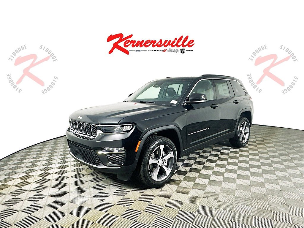 New 2025 Jeep Grand Cherokee Limited image 3