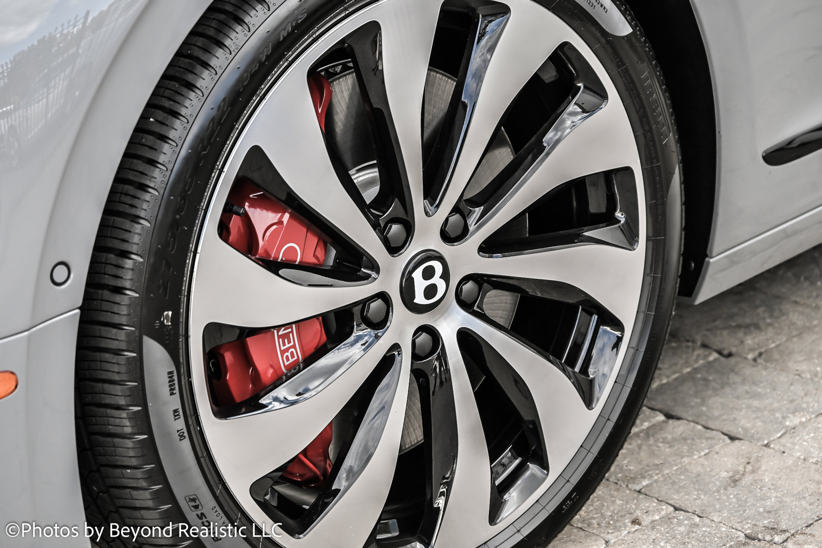 New 2025 Bentley Flying Spur Plug-In Hybrid AWD/4WD image 7