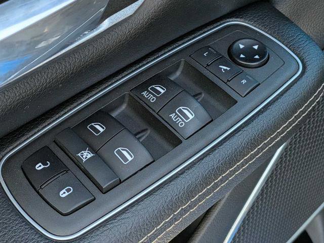 Used 2021 RAM 1500 Laramie w/ Sport Appearance Package image 18