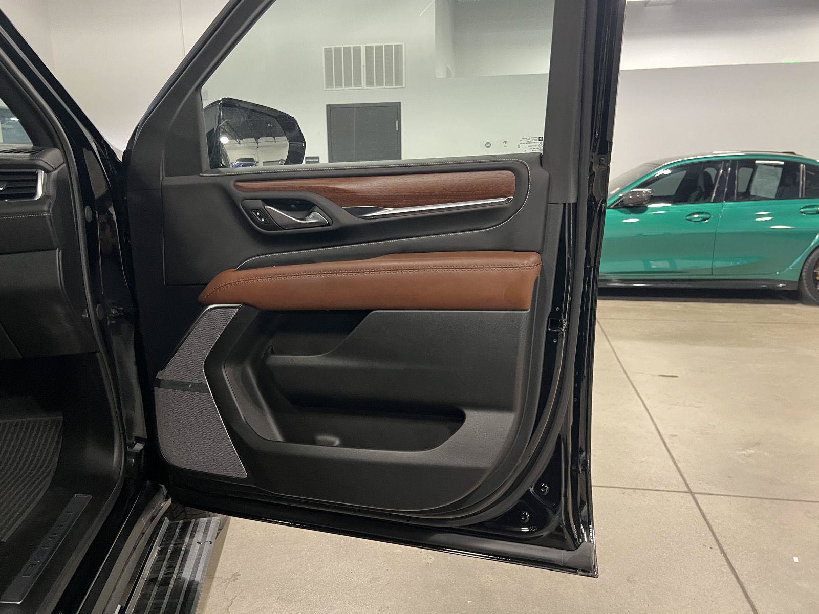 Used 2024 GMC Yukon Denali Ultimate AWD/4WD image 50