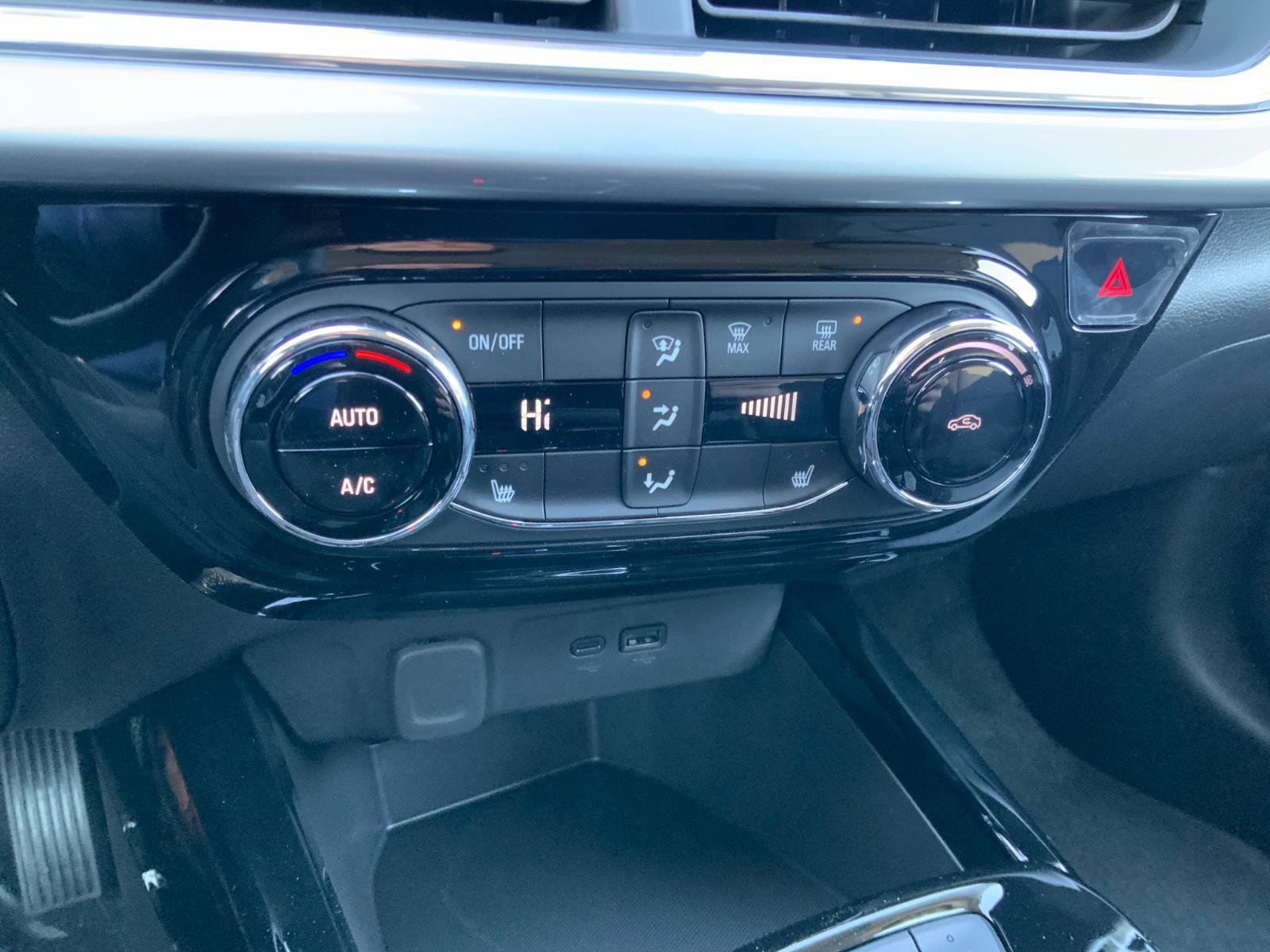 New 2026 Chevrolet Trax LT w/ Driver Confidence Package image 23