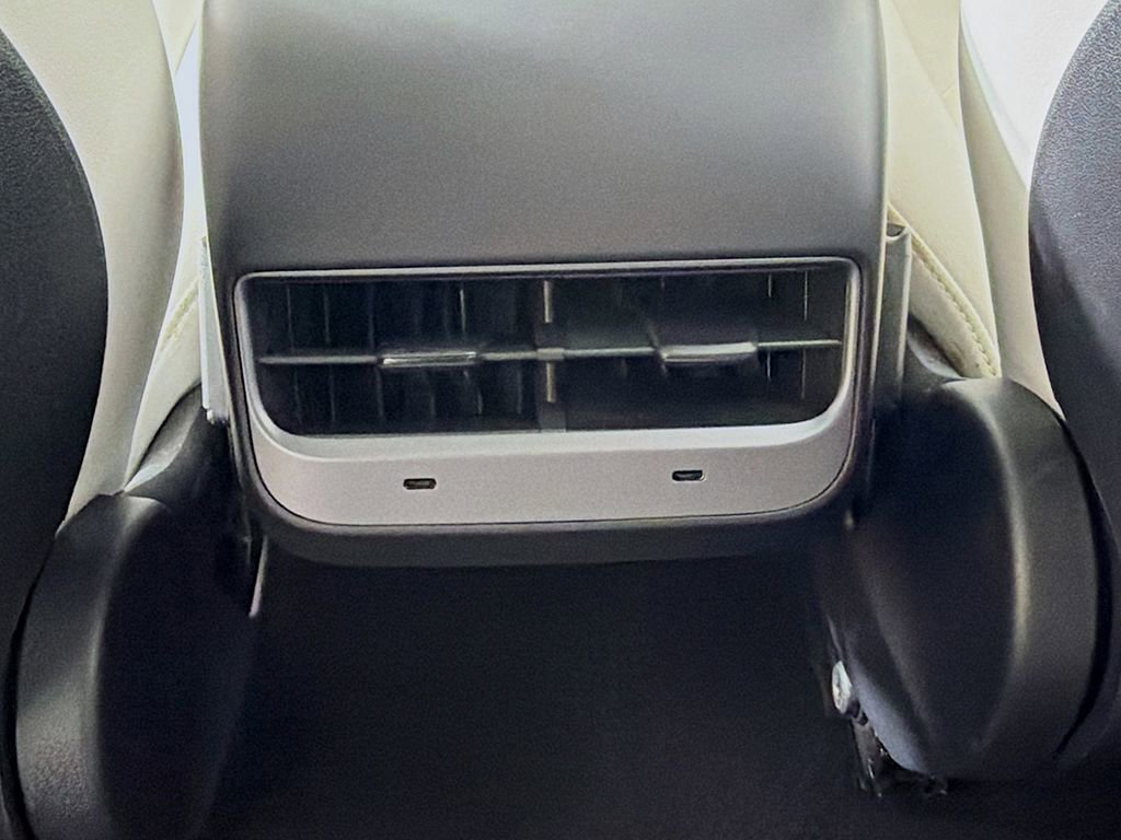 Used 2023 Tesla Model 3 Standard Range image 42