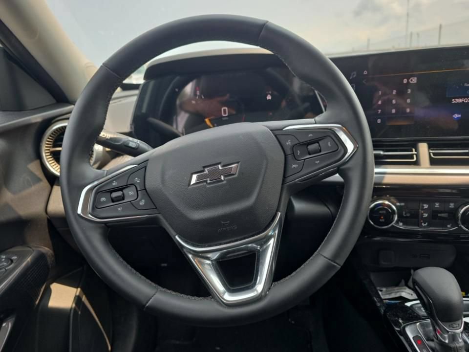 Used 2024 Chevrolet Trax ACTIV FWD image 14