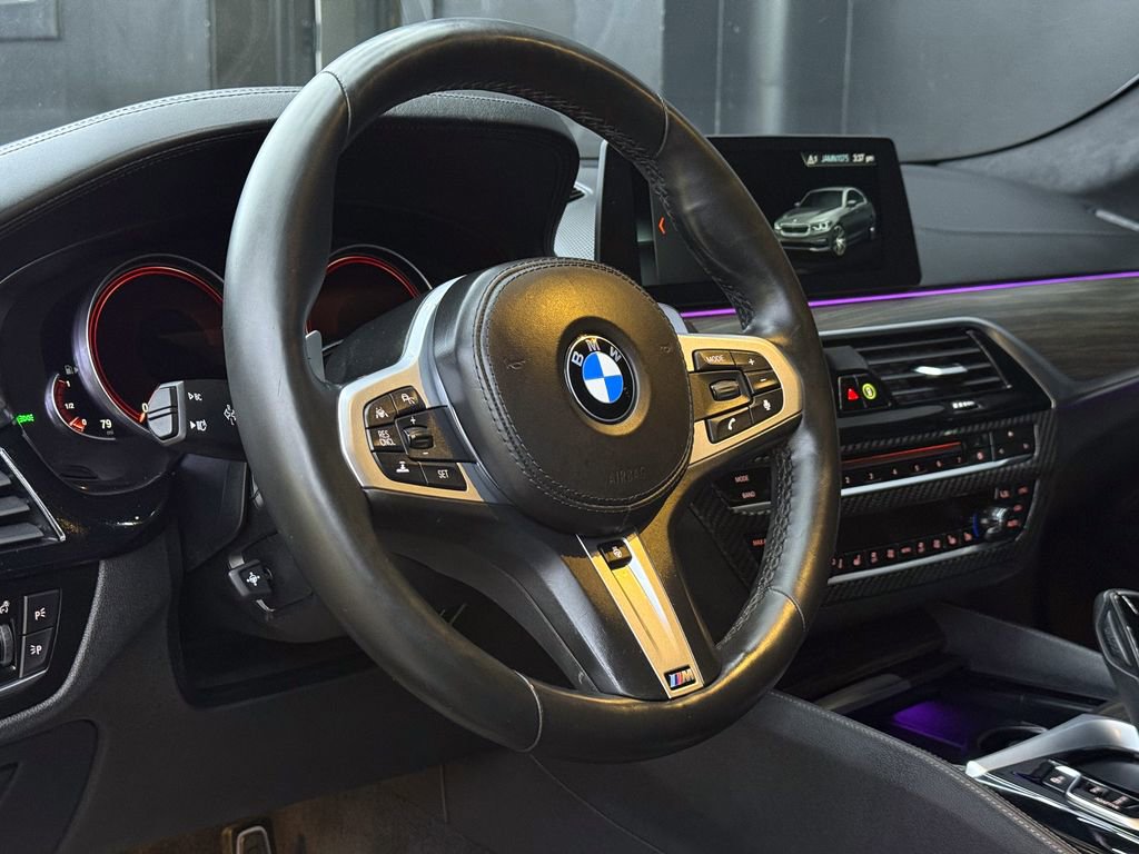 Used 2018 BMW M550i xDrive AWD/4WD image 14