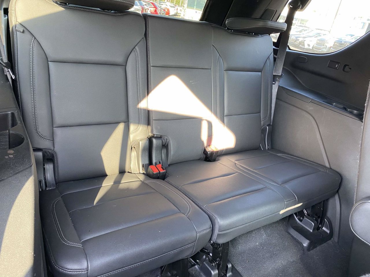 Used 2022 Chevrolet Tahoe LT AWD/4WD image 16