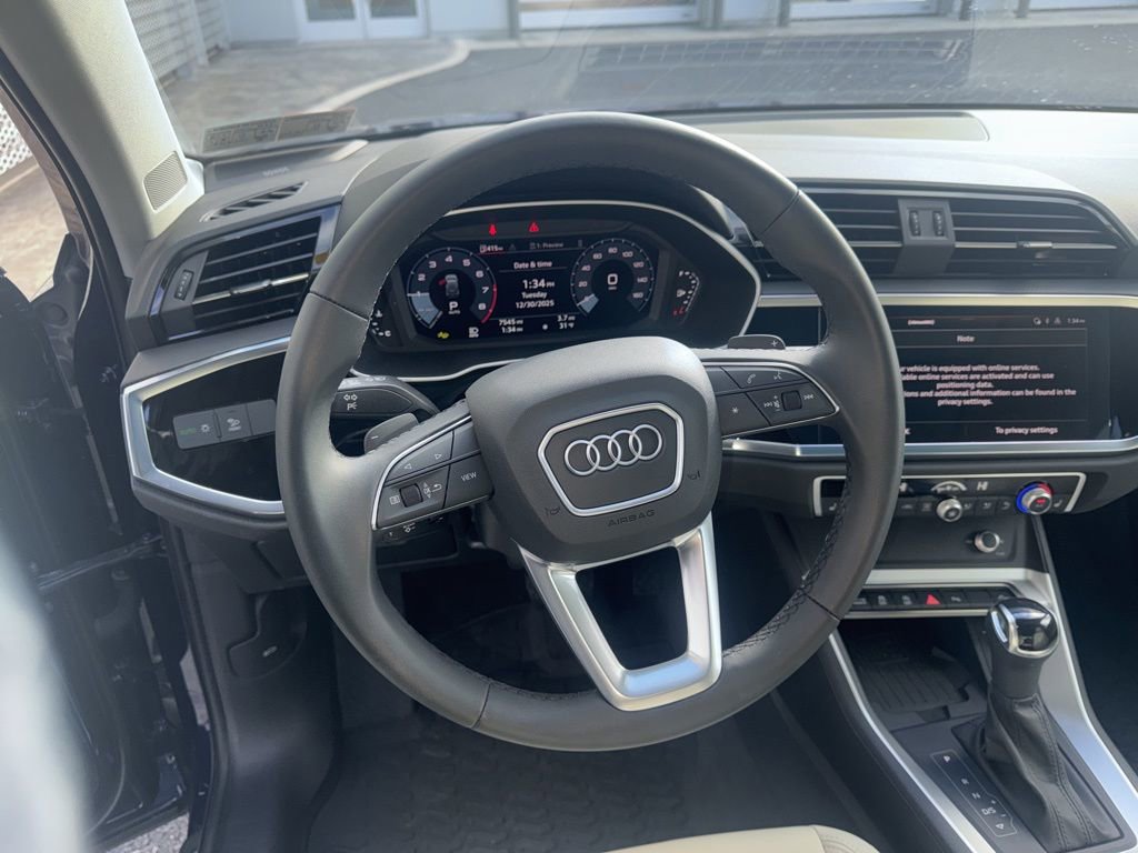 Certified 2025 Audi Q3 2.0T Premium Plus w/ Premium Plus Package AWD/4WD image 27