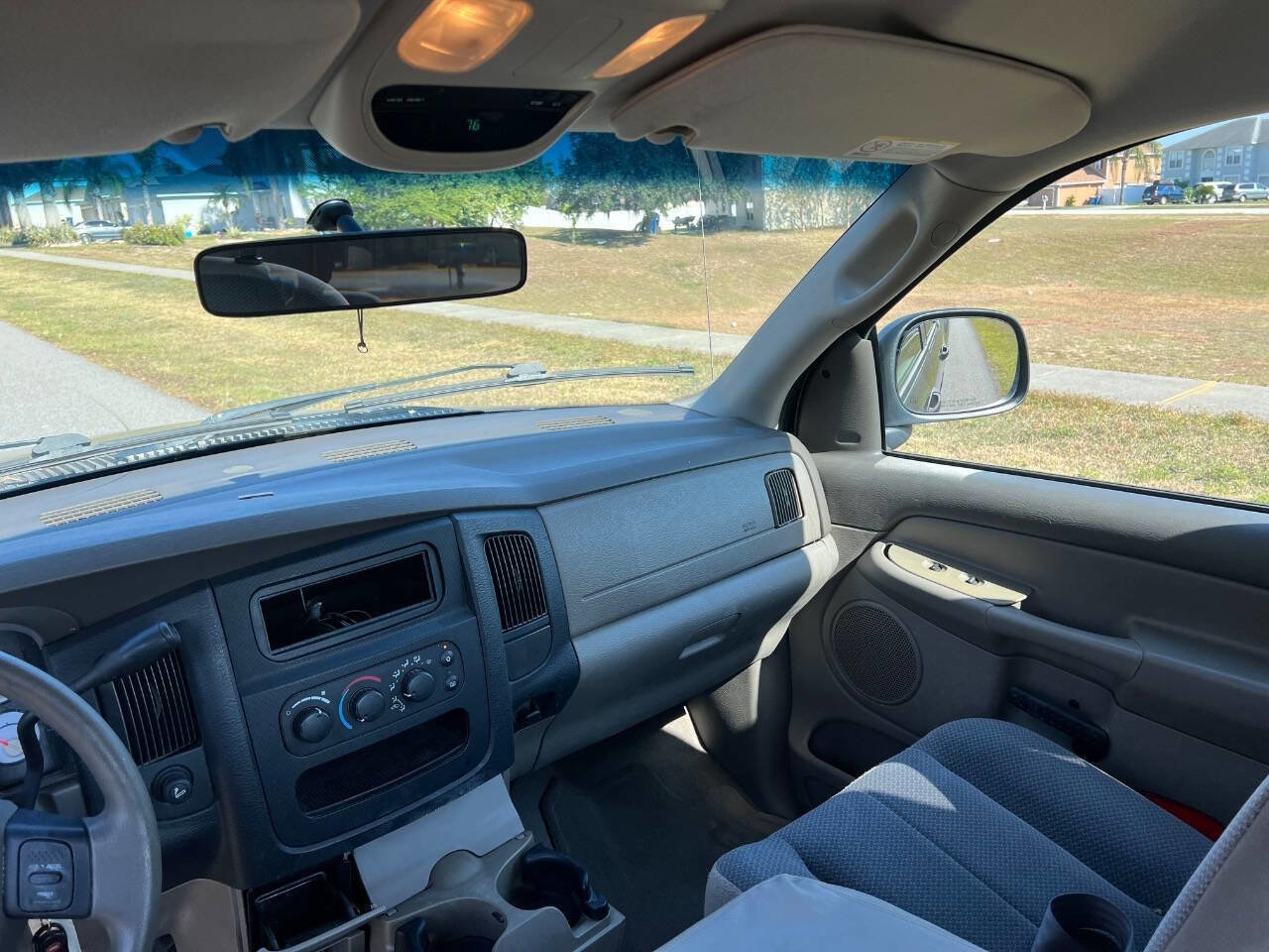 Used 2004 Dodge Ram 1500 Truck SLT image 12