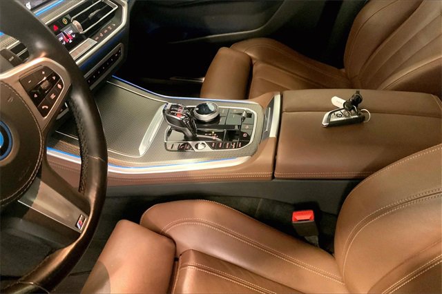 Used 2022 BMW X5 xDrive45e w/ M Sport Package image 16