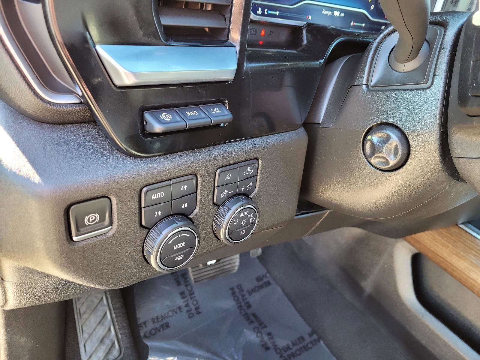 Used 2023 Chevrolet Silverado 1500 High Country w/ High Country Premium Package image 25