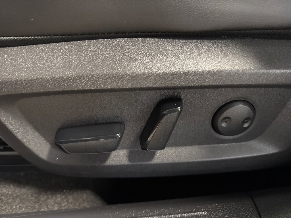 Used 2021 Nissan Rogue SV w/ Premium Package image 23