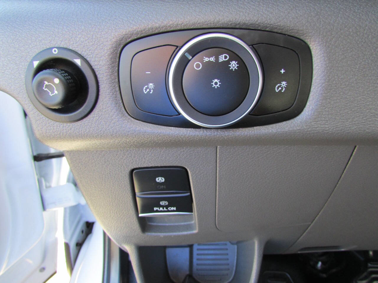 Used 2024 Ford Transit 250 148 High Roof Extended RWD image 18