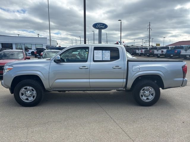 Used 2022 Toyota Tacoma SR image 4
