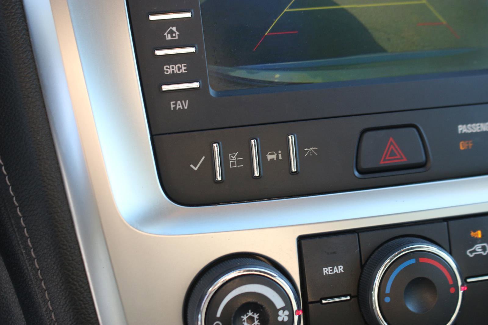 Used 2016 GMC Acadia SLE FWD image 25