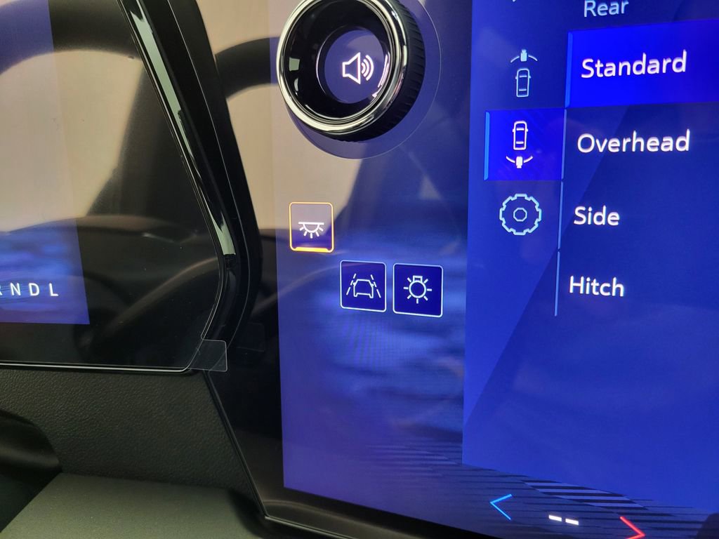 New 2026 Chevrolet Traverse LT w/ Driver Confidence Package image 10