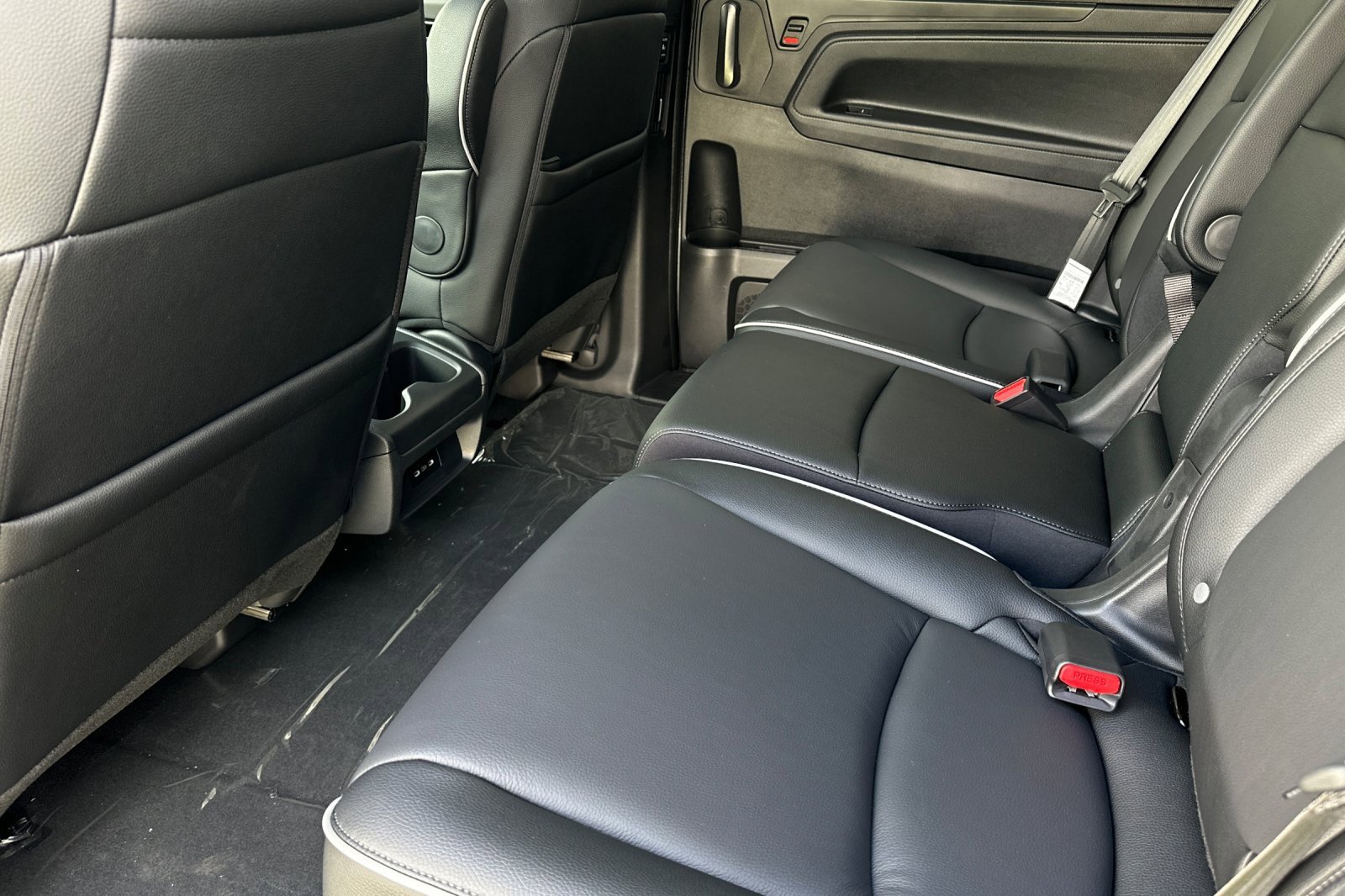New 2026 Honda Odyssey Touring image 12