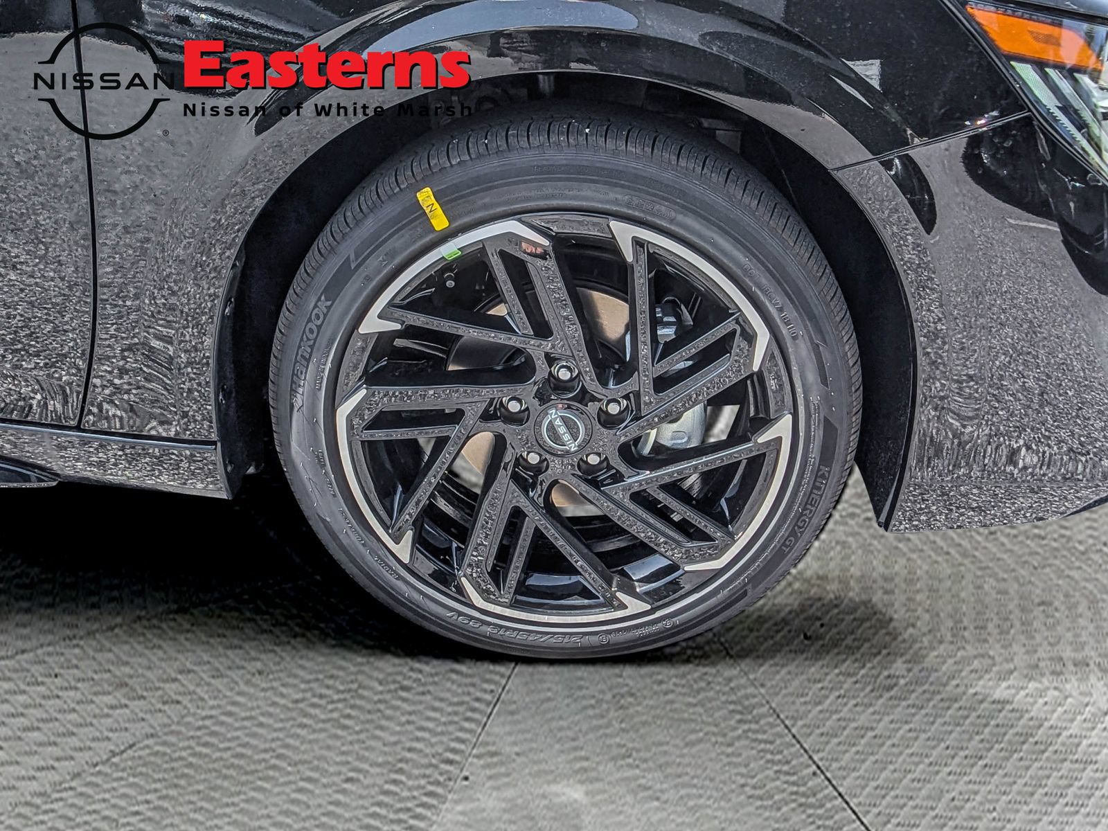 New 2026 Nissan Sentra SR w/ SR Premium Package FWD image 25