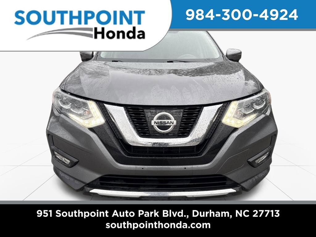 Used 2017 Nissan Rogue SL w/ SL Premium Package image 2