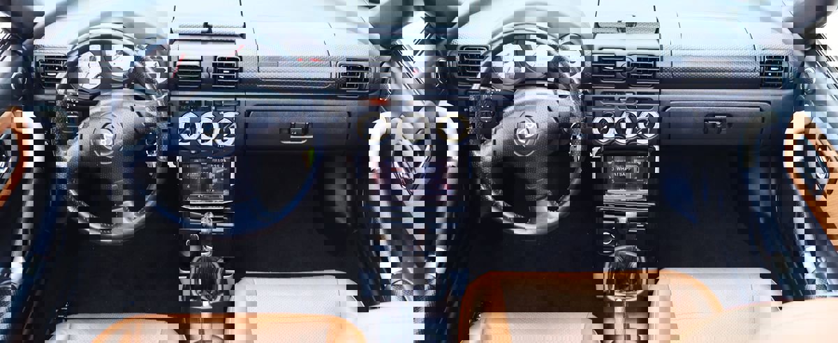 Used 2004 Toyota MR2 image 26