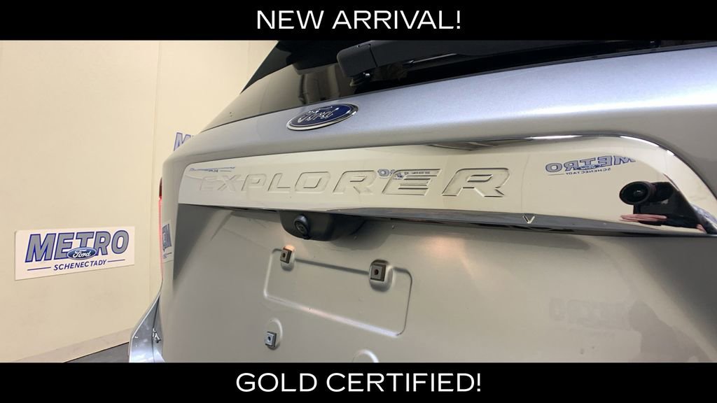 Used 2022 Ford Explorer XLT w/ Equipment Group 202A AWD/4WD image 18