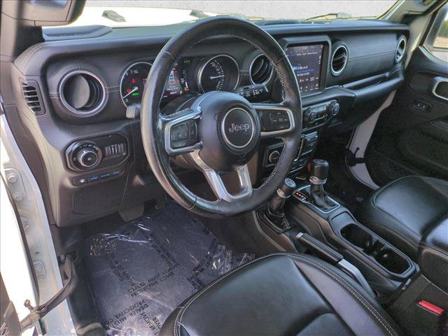 Used 2021 Jeep Wrangler Unlimited Sahara w/ Cold Weather Group AWD/4WD image 10