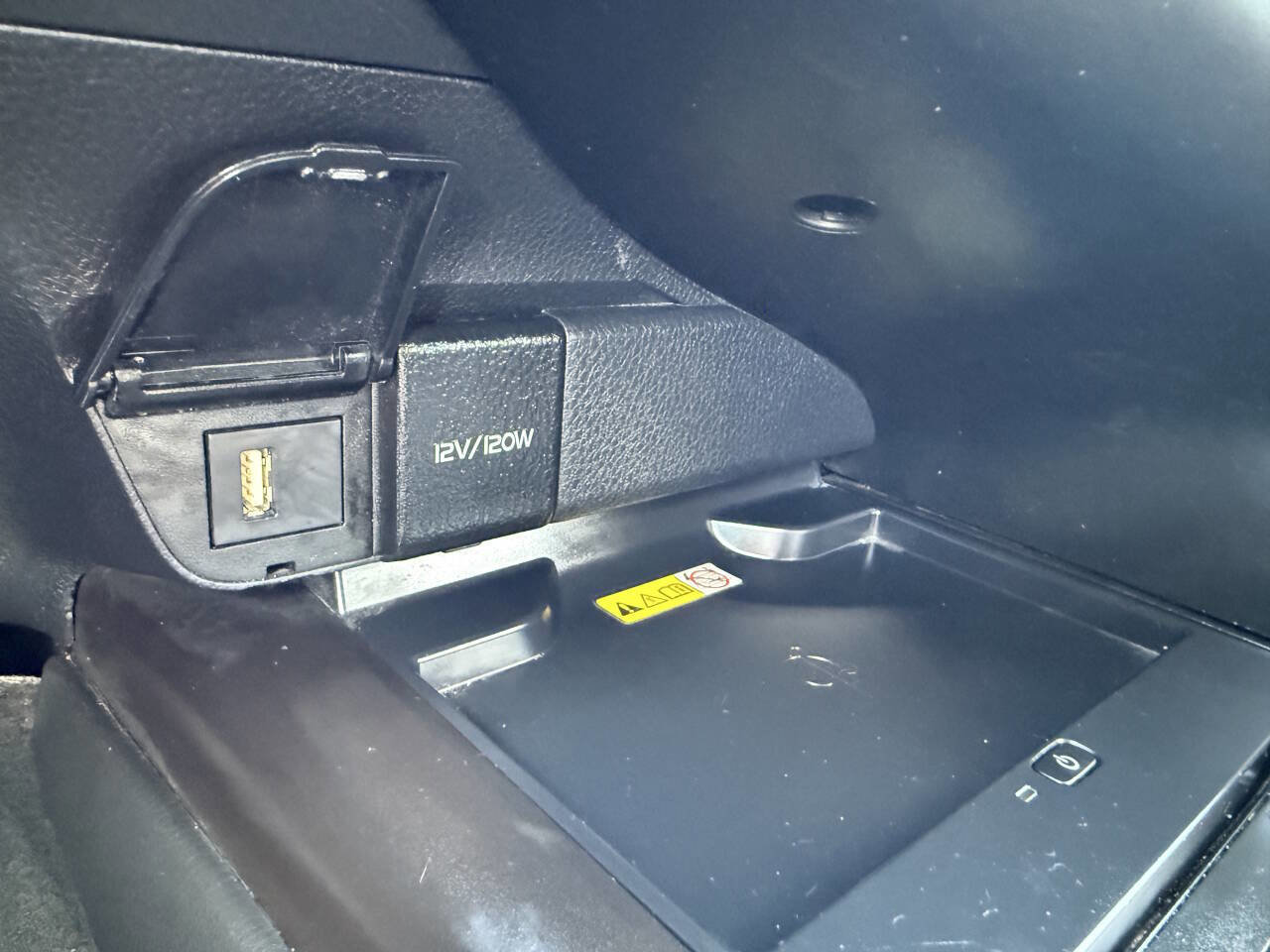 Used 2023 Toyota Camry XSE image 16