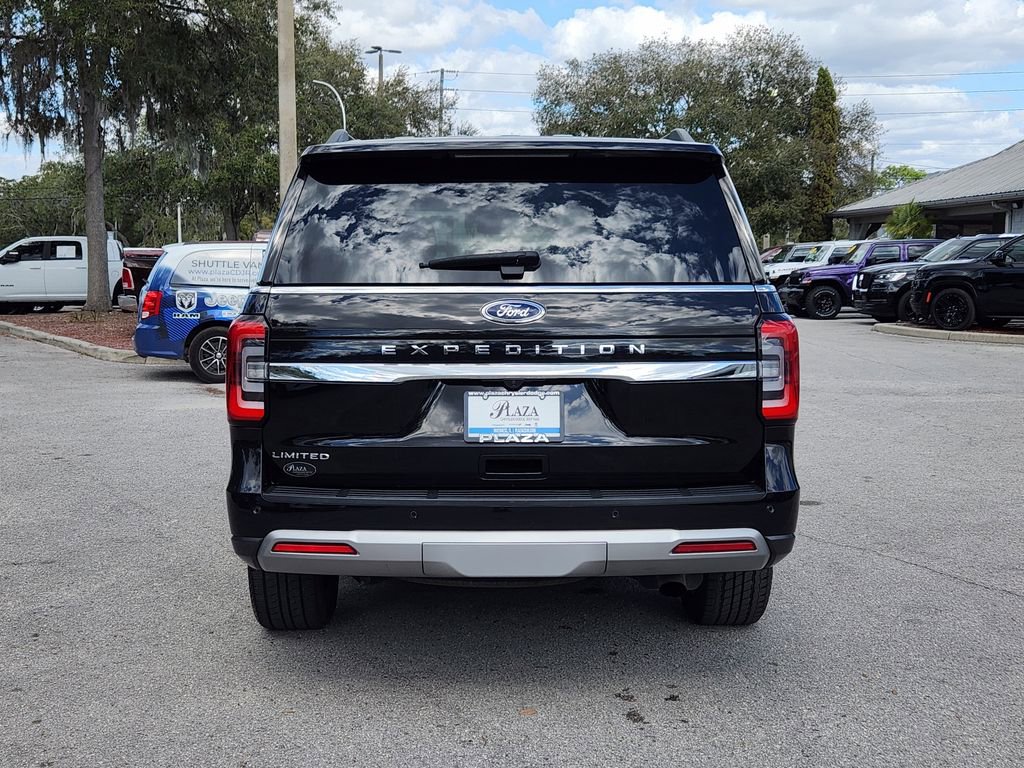 Used 2023 Ford Expedition Limited image 5
