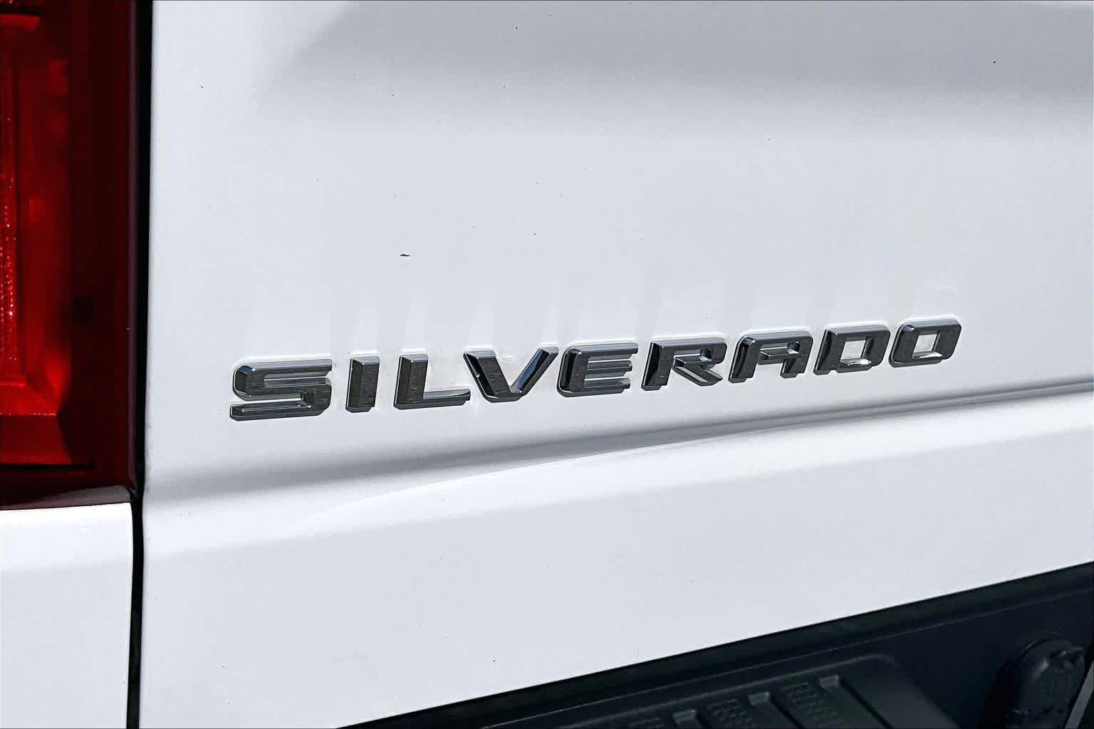 Used 2021 Chevrolet Silverado 1500 LTZ w/ LTZ Convenience Package II AWD/4WD image 30