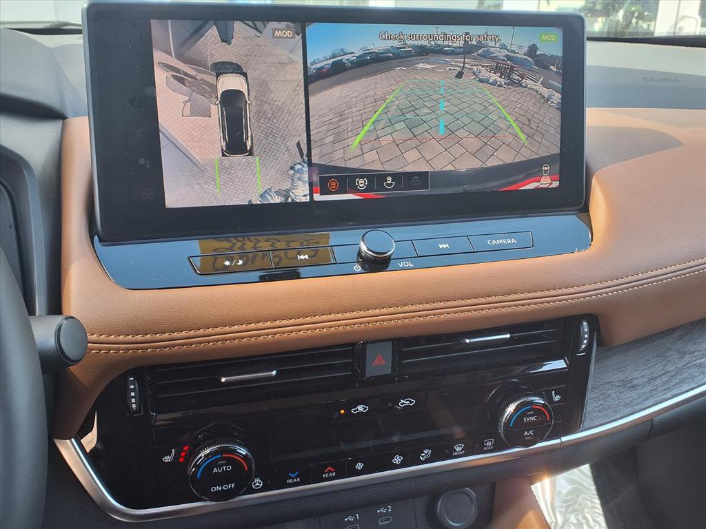 Certified 2025 Nissan Rogue Platinum w/ Platinum Premium Package image 27