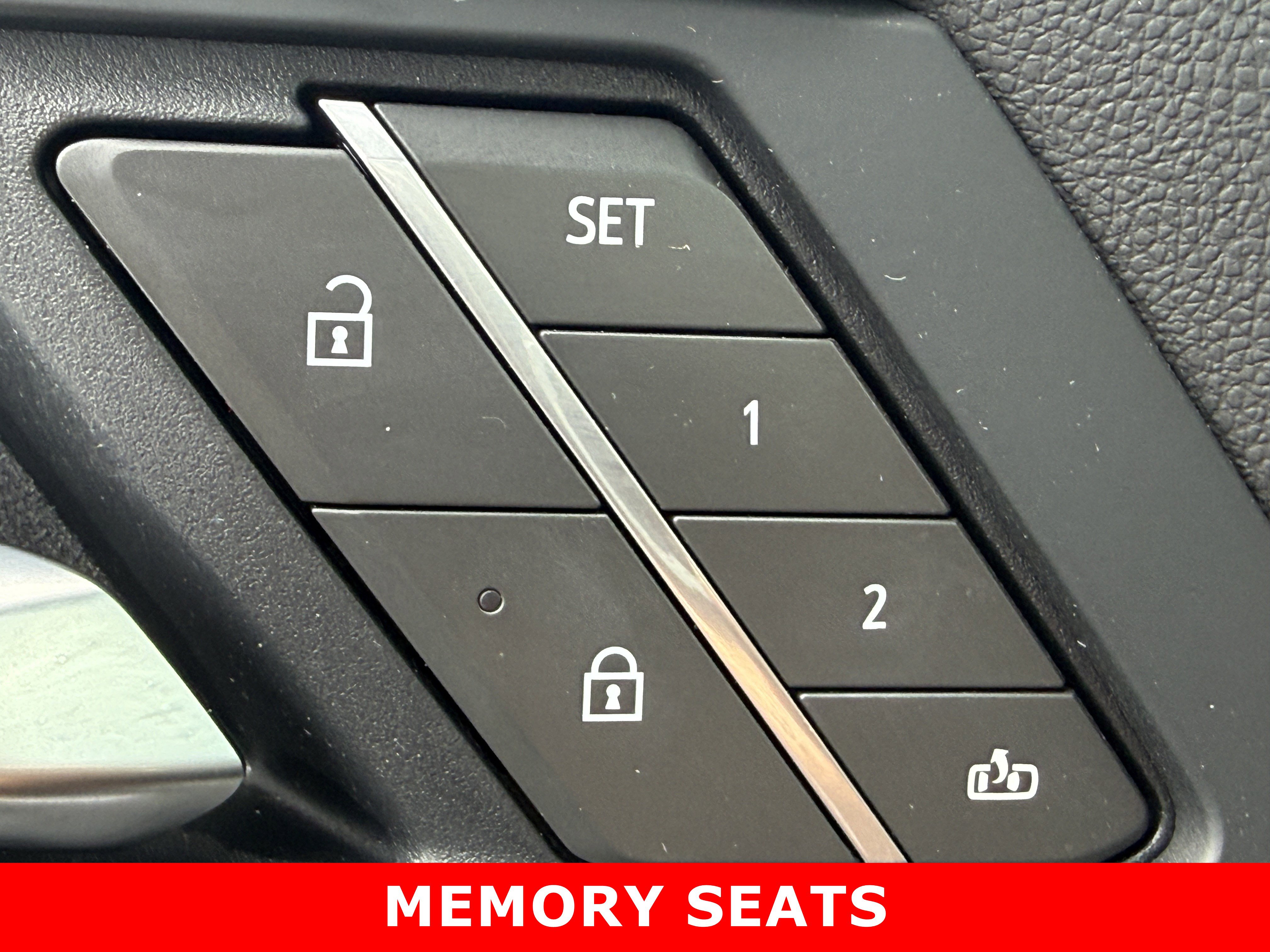 Used 2025 GMC Acadia Denali AWD/4WD image 17