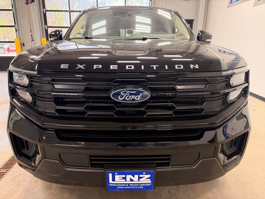 Used 2025 Ford Expedition Max Active image 3