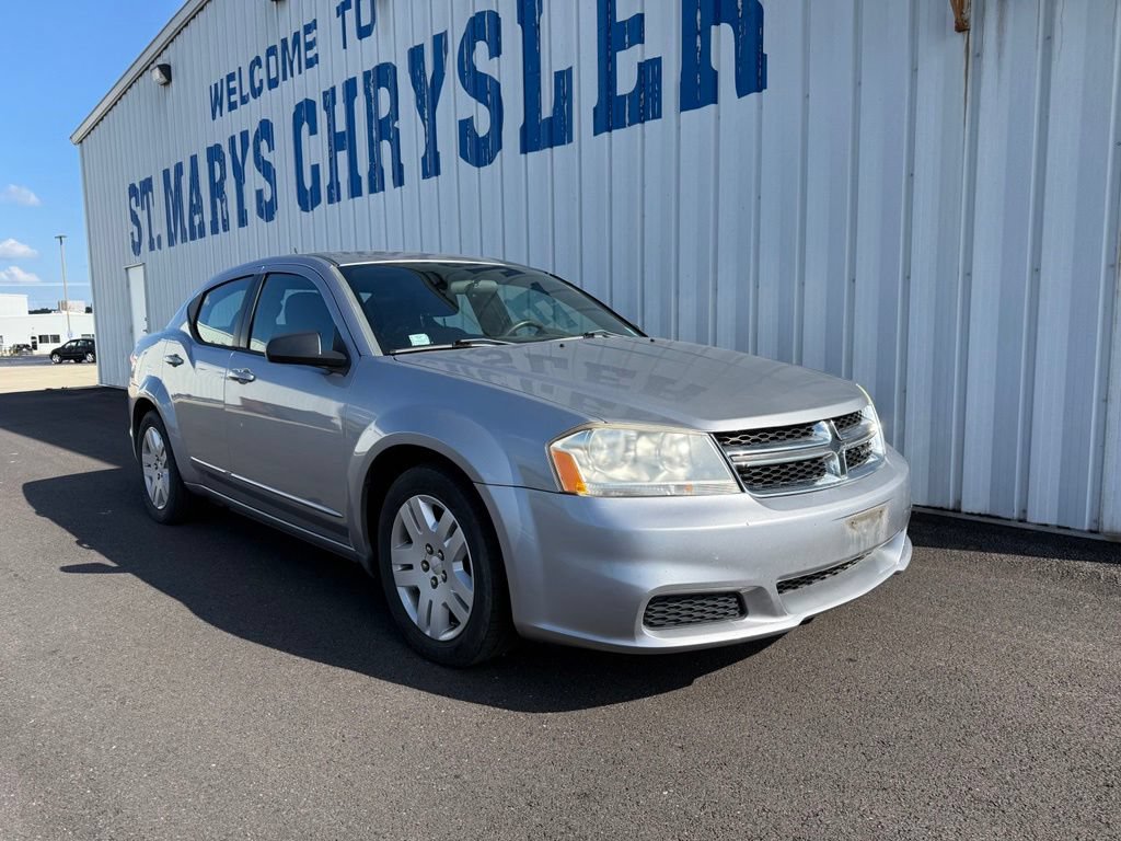 Used 2013 Dodge Avenger SE FWD image 1