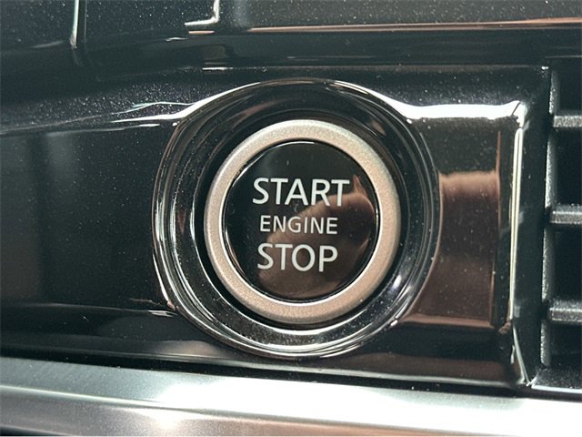 Used 2022 Nissan Pathfinder SV image 35