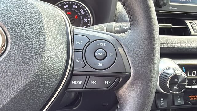 Used 2022 Toyota RAV4 XLE Premium FWD image 21
