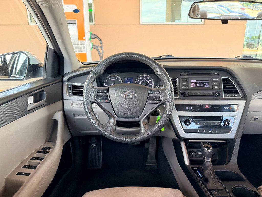 Used 2017 Hyundai Sonata SE FWD image 15