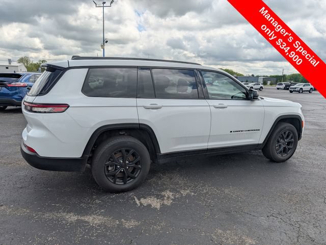 Used 2024 Jeep Grand Cherokee L Altitude AWD/4WD image 8