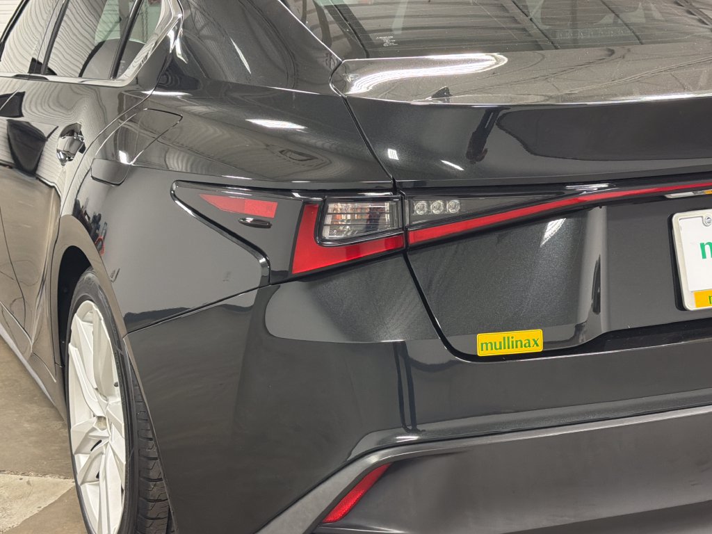 Used 2021 Lexus IS 300 w/ Accessory Package 2 RWD image 11