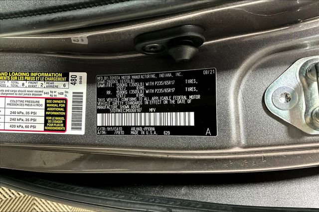 Used 2021 Toyota Sienna XLE image 32