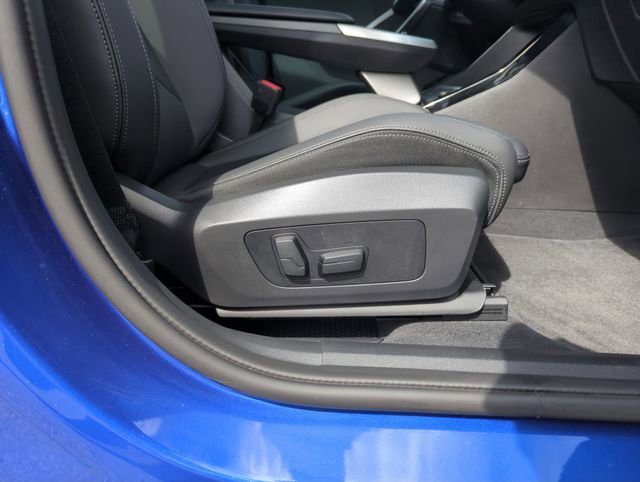 Used 2025 BMW X2 xDrive28i w/ M Sport Package image 38