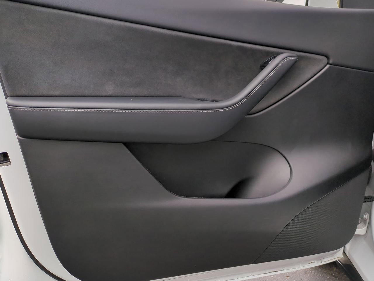 Used 2021 Tesla Model Y Long Range image 13