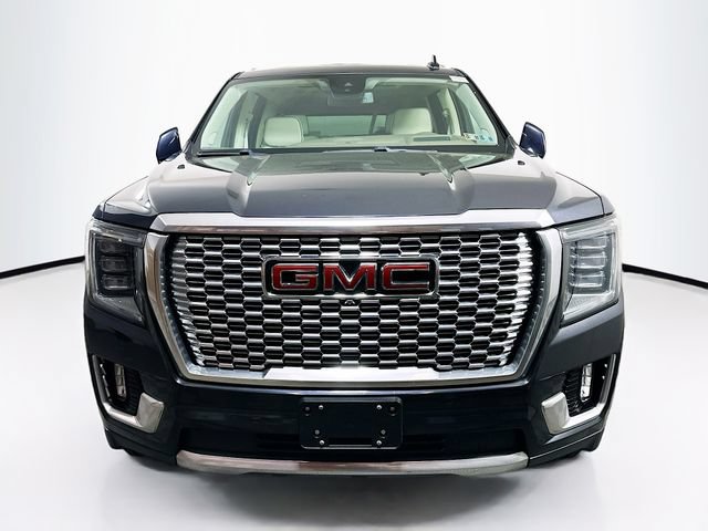 Used 2023 GMC Yukon XL Denali AWD/4WD image 2