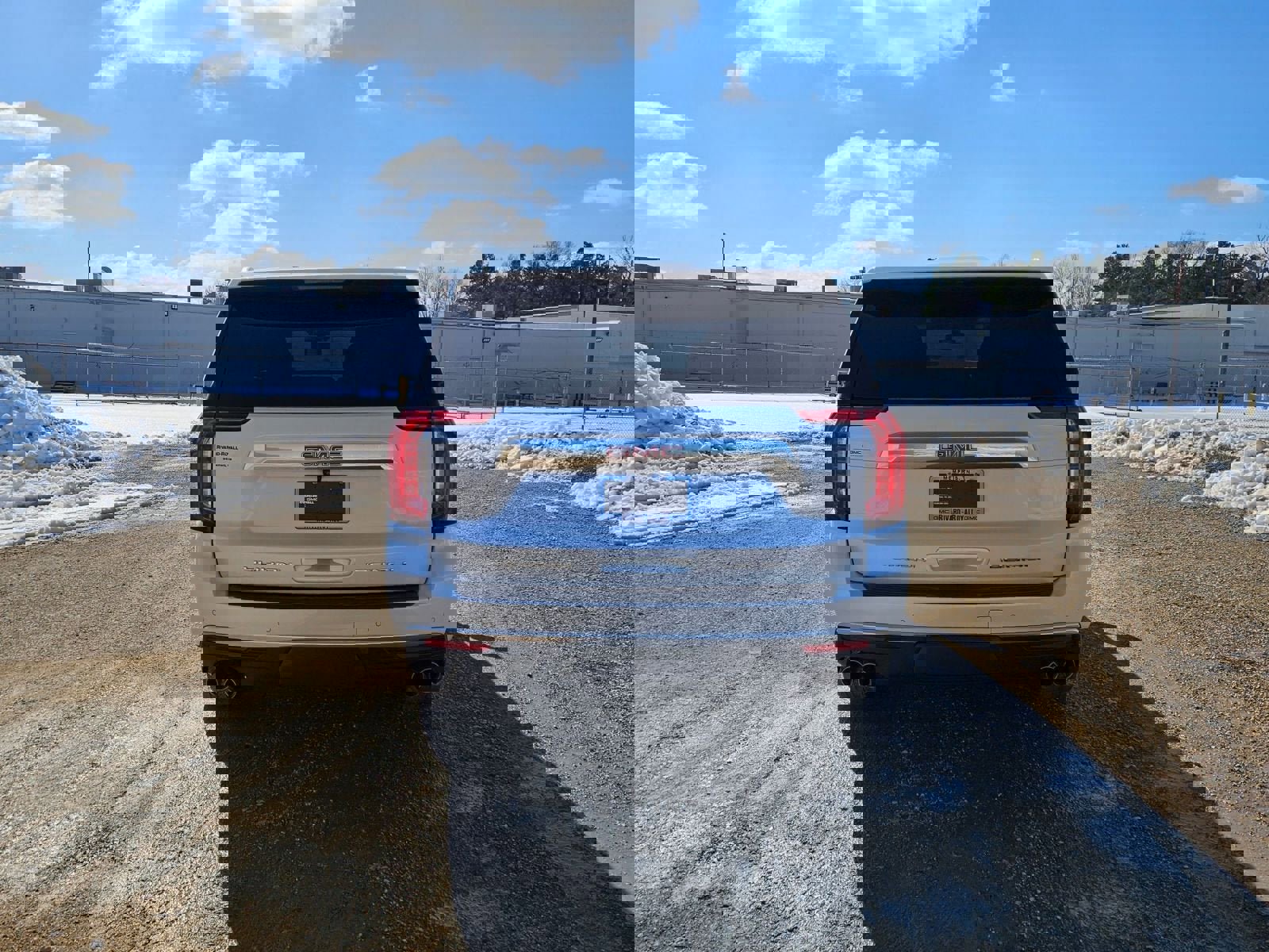 Used 2022 GMC Yukon XL Denali image 39