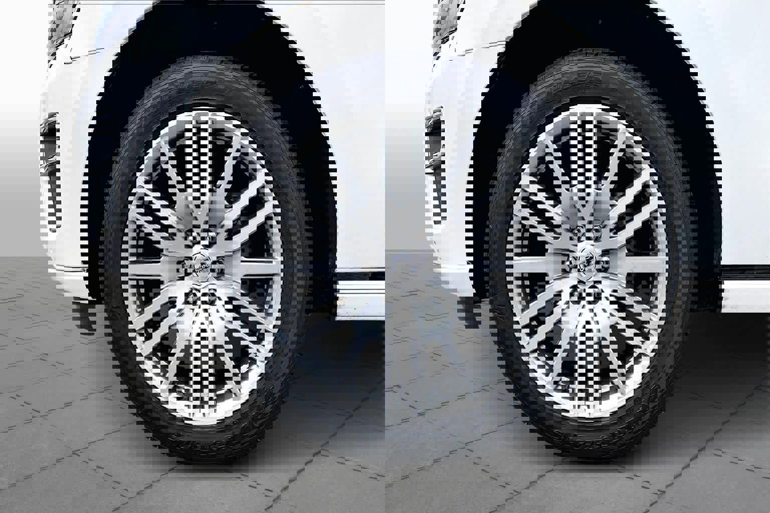 Used 2023 Ford Expedition Max Platinum RWD image 12